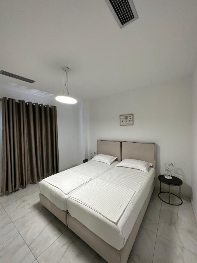 Luxury Penthouse B&E Apartment Sarande Ngoại thất bức ảnh
