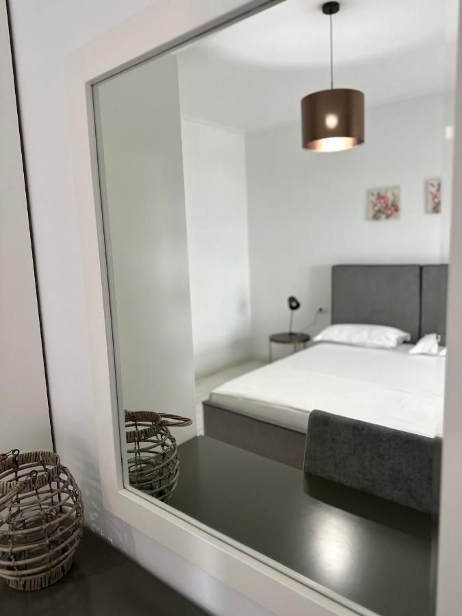 Luxury Penthouse B&E Apartment Sarande Ngoại thất bức ảnh
